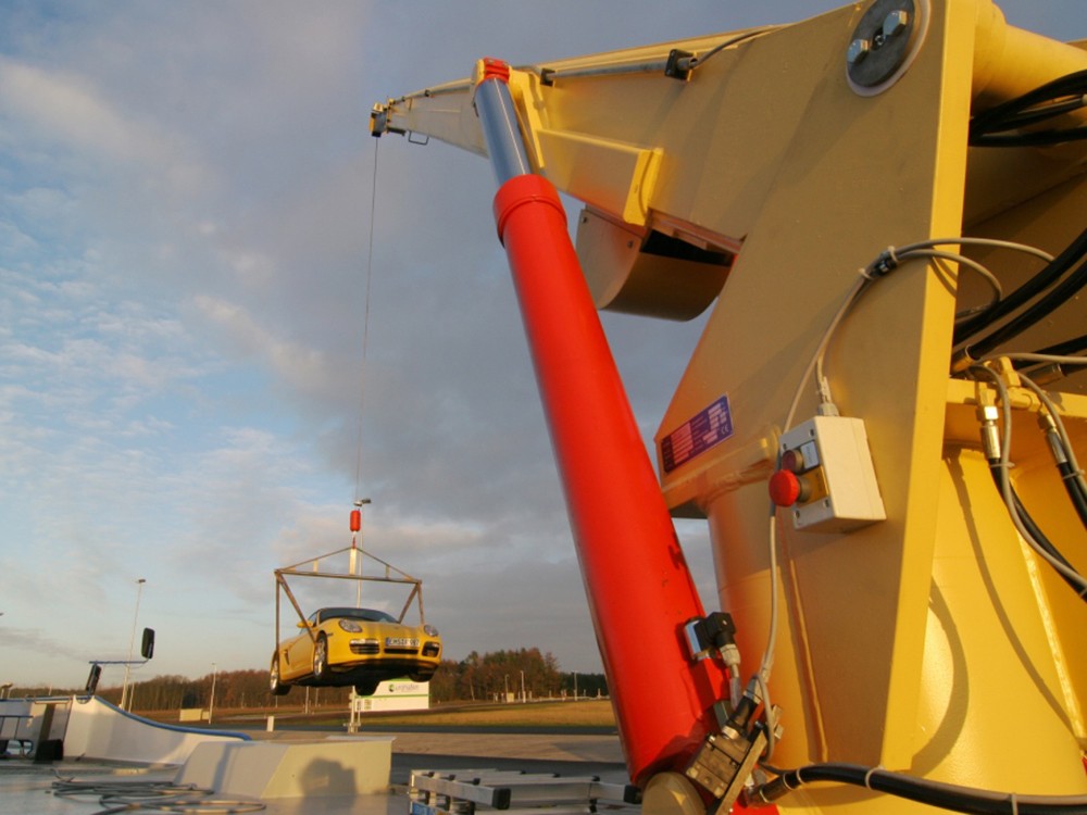 Lifting Technology for Marine Engineering
