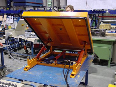 Kipptisch